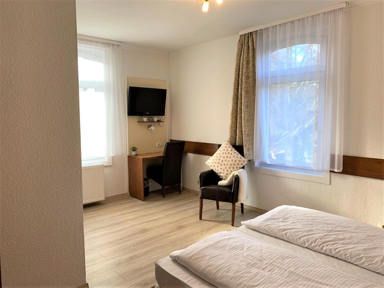 Hotel Zum Adler Bad Homburg vor der Hoehe Exterior photo