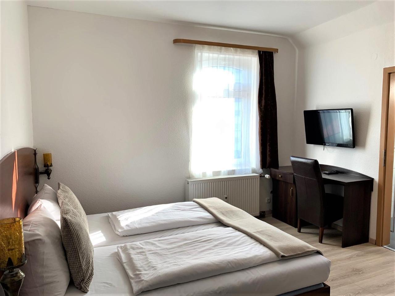 Hotel Zum Adler Bad Homburg vor der Hoehe Exterior photo