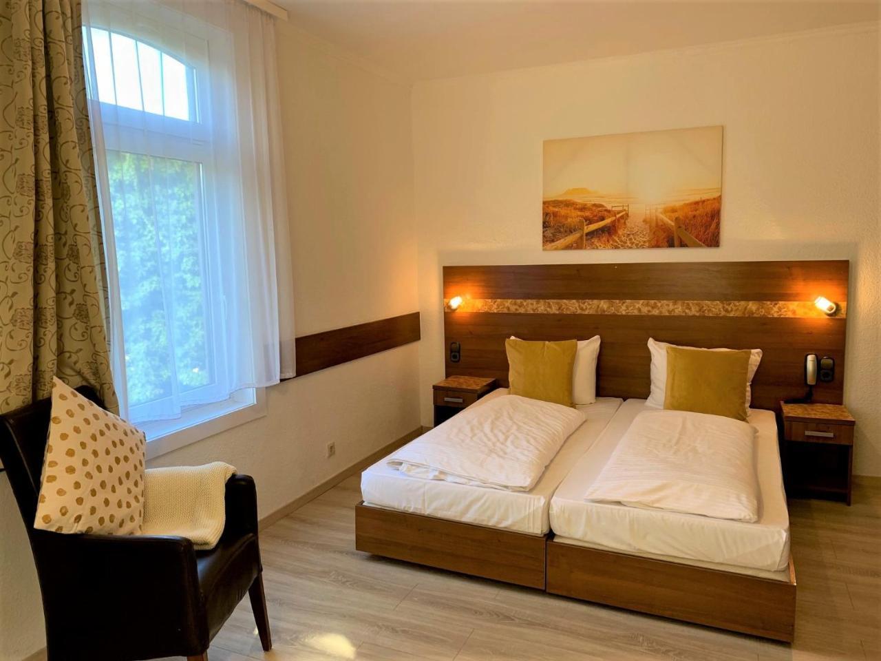 Hotel Zum Adler Bad Homburg vor der Hoehe Exterior photo